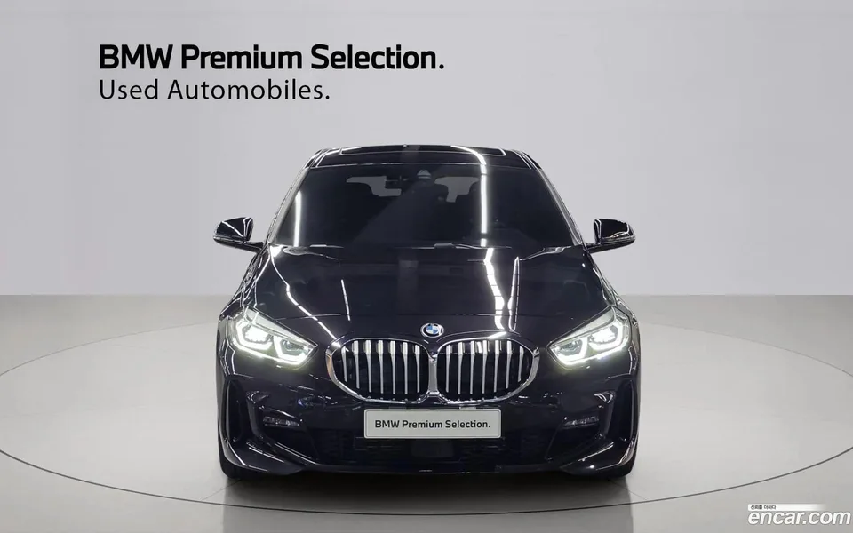 BMW 1 Series 120i M 2024 — thumbnail 3