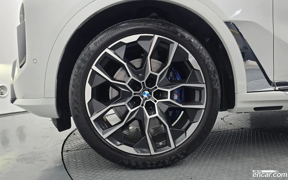 BMW X7 xDrive 40i M 6 2024 — thumbnail 5