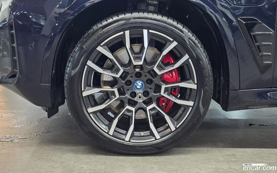 BMW X5 xDrive 50e M 2025 — thumbnail 5