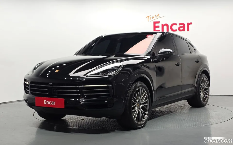 Porsche Cayenne 3.0 2023 — photo 1, buy with delivery to Moscow