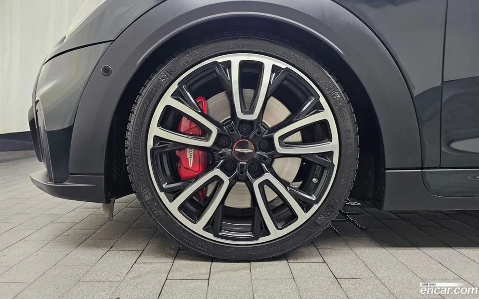 MINI Cooper S JCW 2022 — thumbnail 2