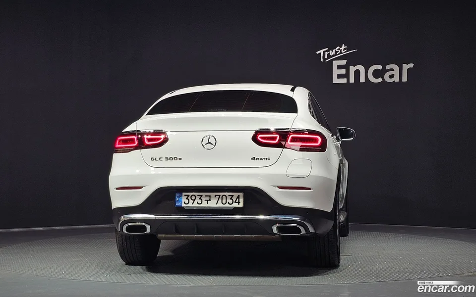 Mercedes-Benz GLC-Class GLC300e 4MATIC 2022 — thumbnail 4