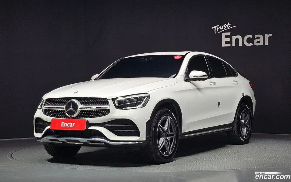 Mercedes-Benz GLC-Class GLC300e 4MATIC 2022 — photo 1, buy with delivery to Moscow