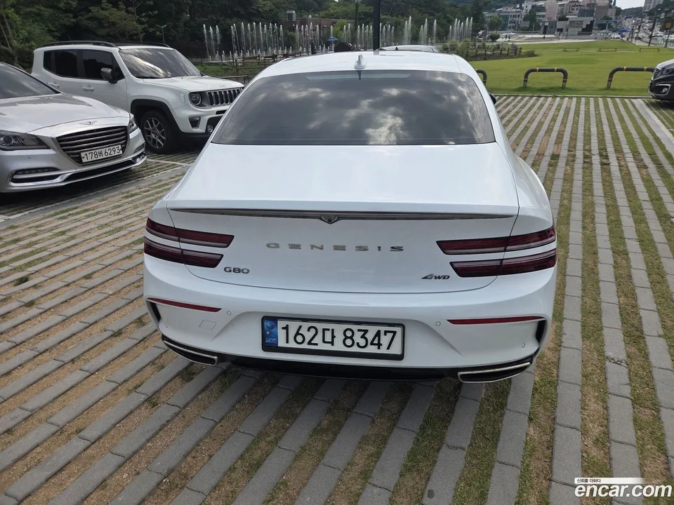 Genesis G80 2.5 AWD 2022 — thumbnail 2