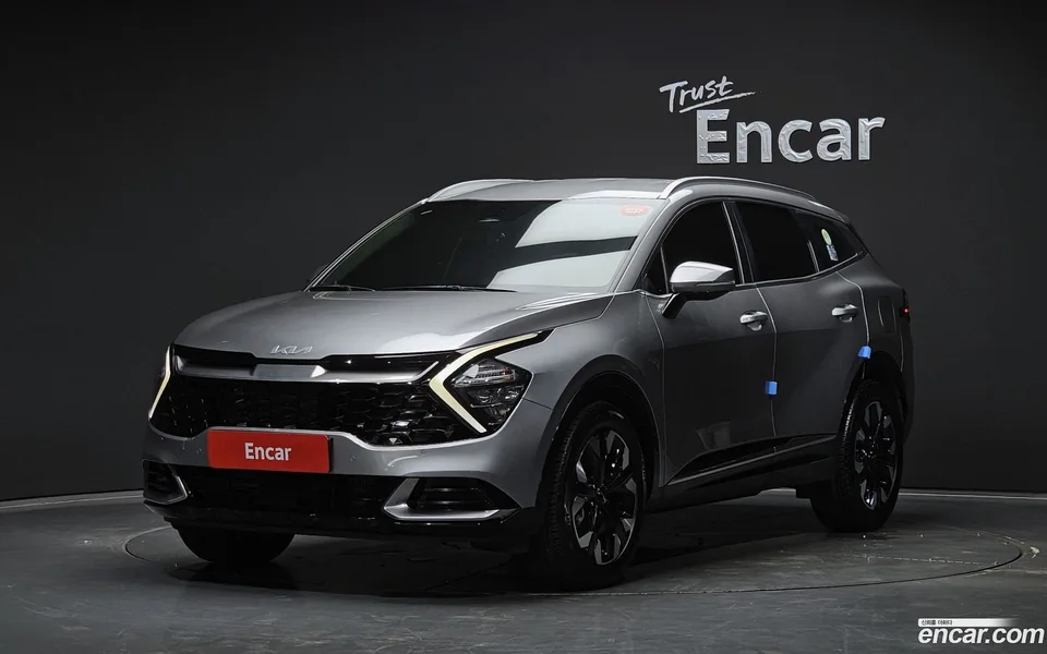 Kia Sportage 2.0 2WD 2022 — photo 1, buy with delivery to Moscow