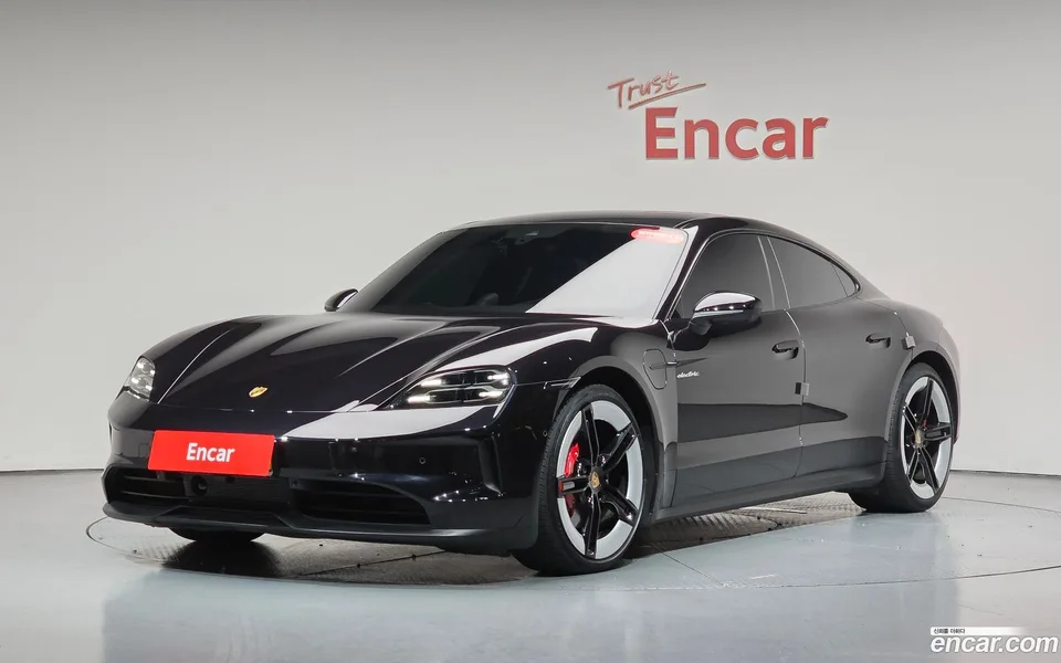 Porsche Taycan 4S 2025 — photo 1, buy with delivery to Moscow