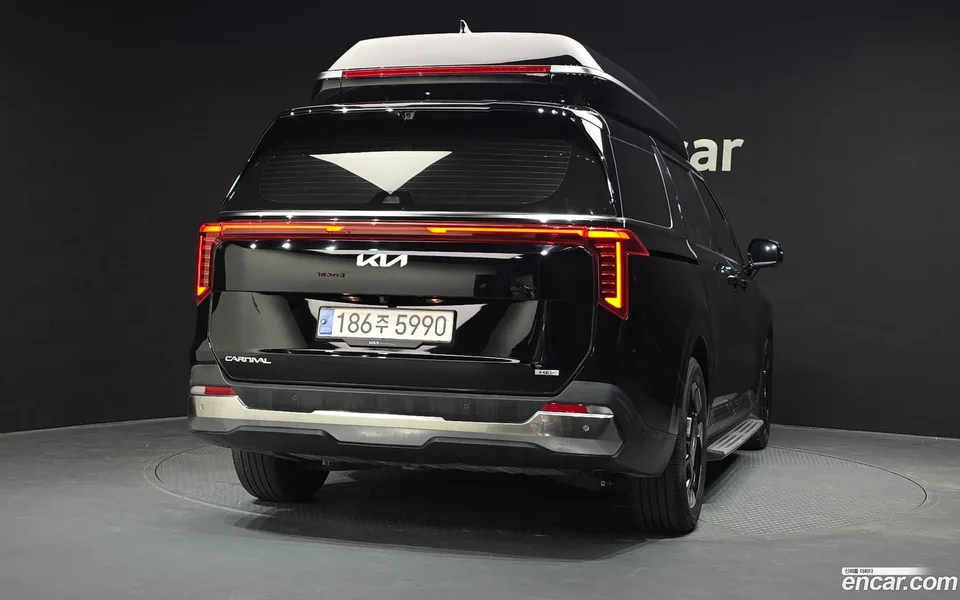 Kia Carnival HEV 9 2024 — миниатюра 4