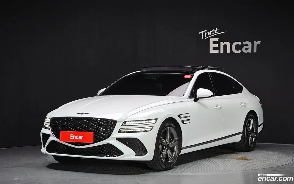 Genesis G80 2.5 AWD 2025 — photo 1, buy with delivery to Moscow