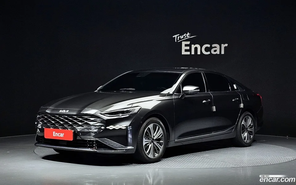 Kia K8 Hybrid 2022 — photo 1, buy with delivery to Moscow