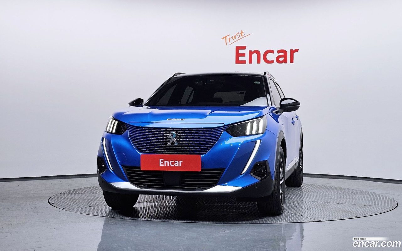 Peugeot e-2008 2022 — 3