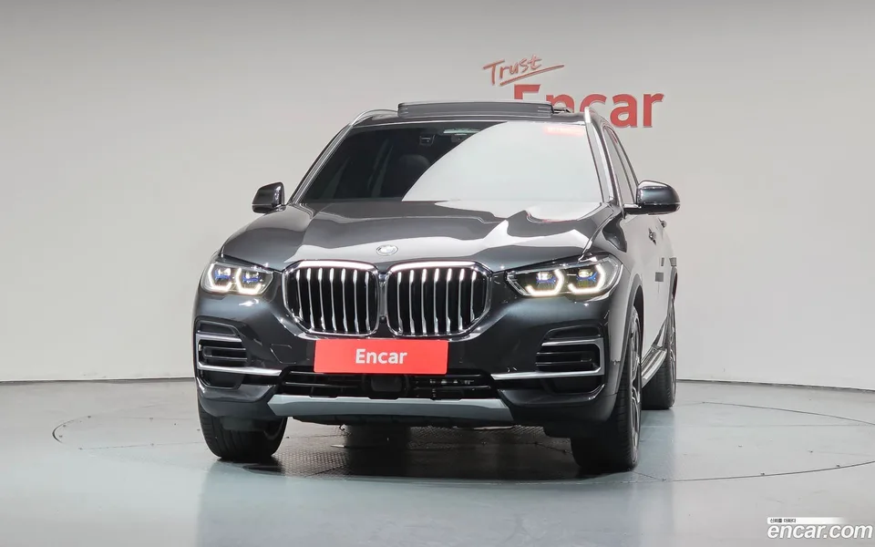 BMW X5 xDrive 40i xLine 2023 — thumbnail 3
