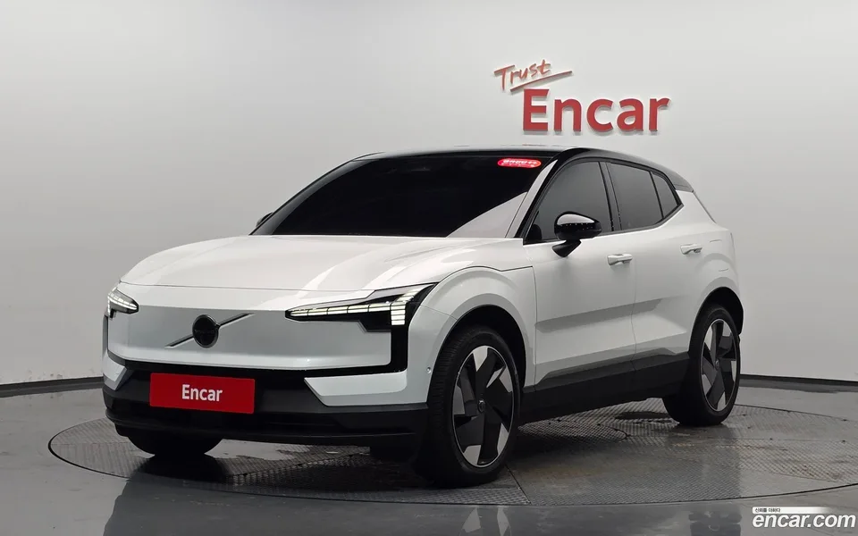 Volvo EX30 2025 — photo 1, buy with delivery to Moscow