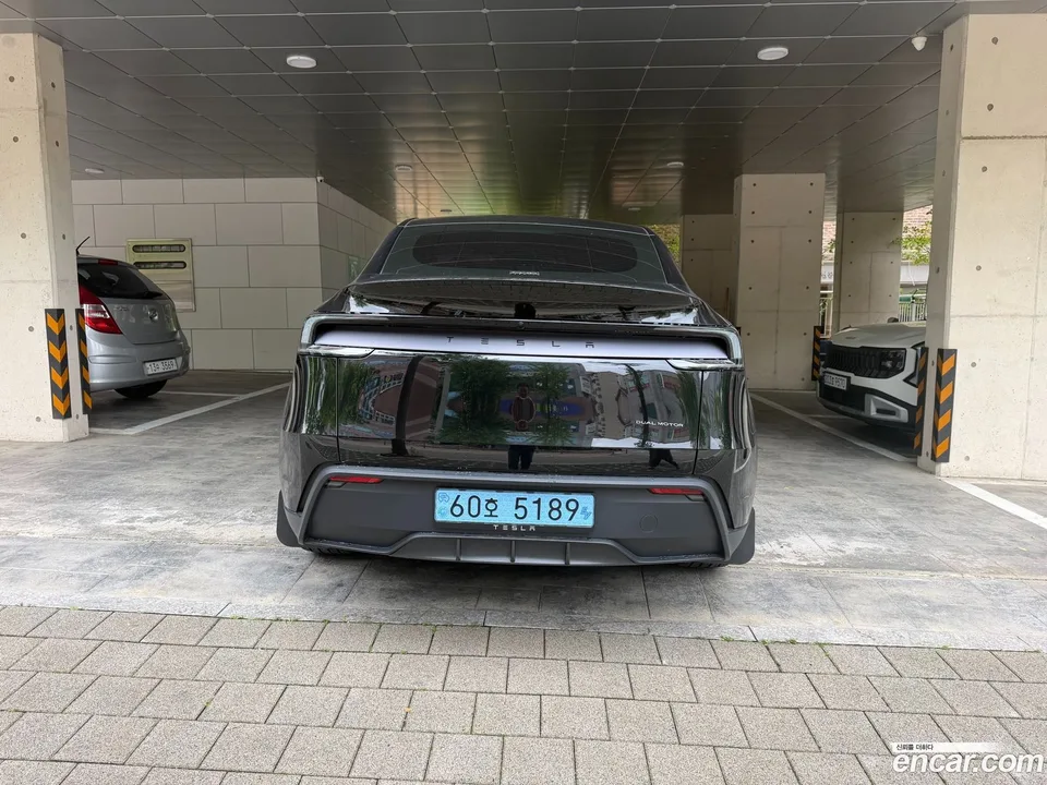Tesla Model Y RWD 2026 — thumbnail 5