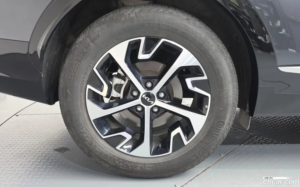 Kia Sportage Hybrid 2WD 2024 — thumbnail 2