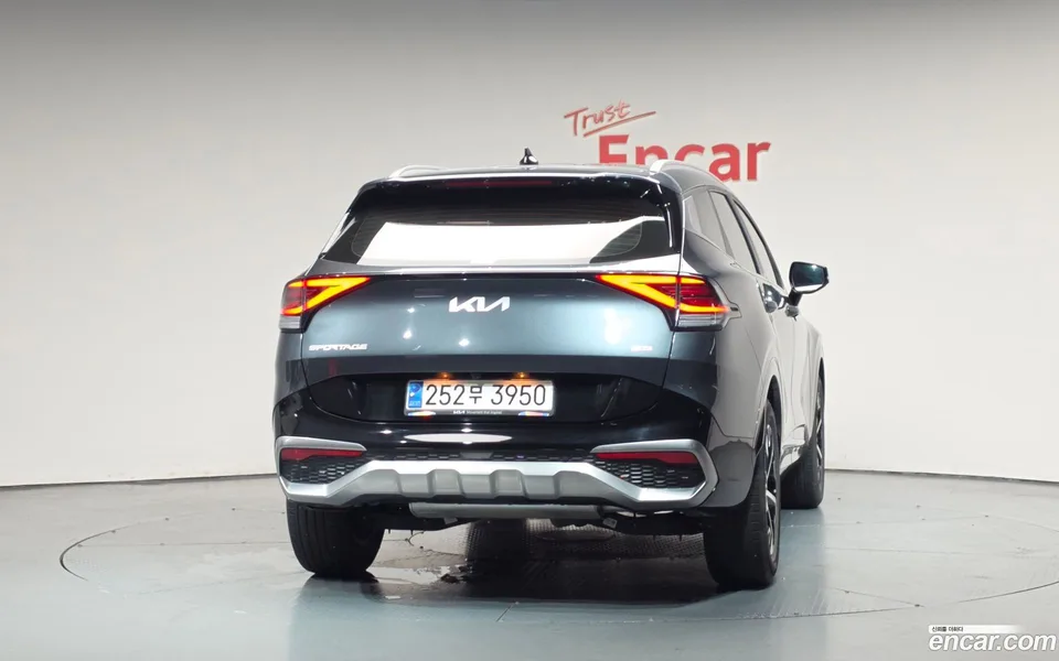 Kia Sportage Hybrid 2WD 2024 — thumbnail 4