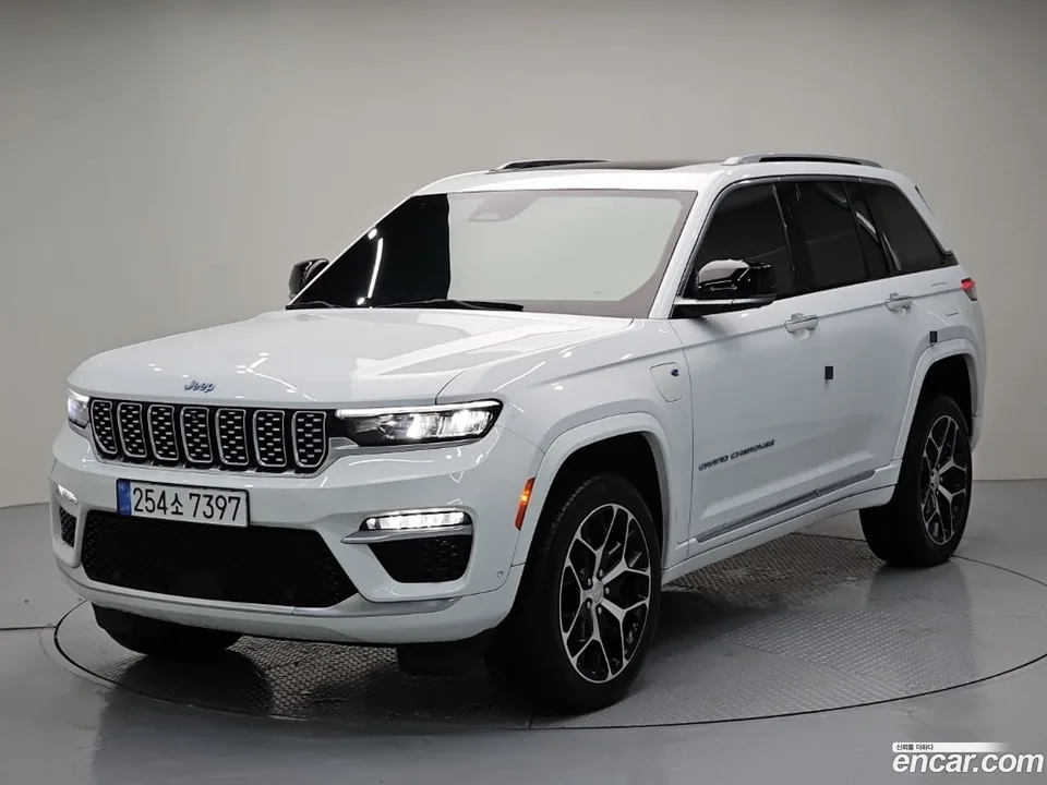 Jeep Grand Cherokee 4xe 2023 — photo 1, buy with delivery to Moscow