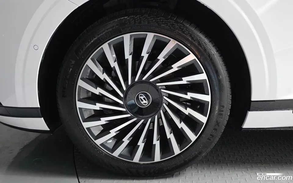Hyundai Grandeur Hybrid 2025 — thumbnail 5