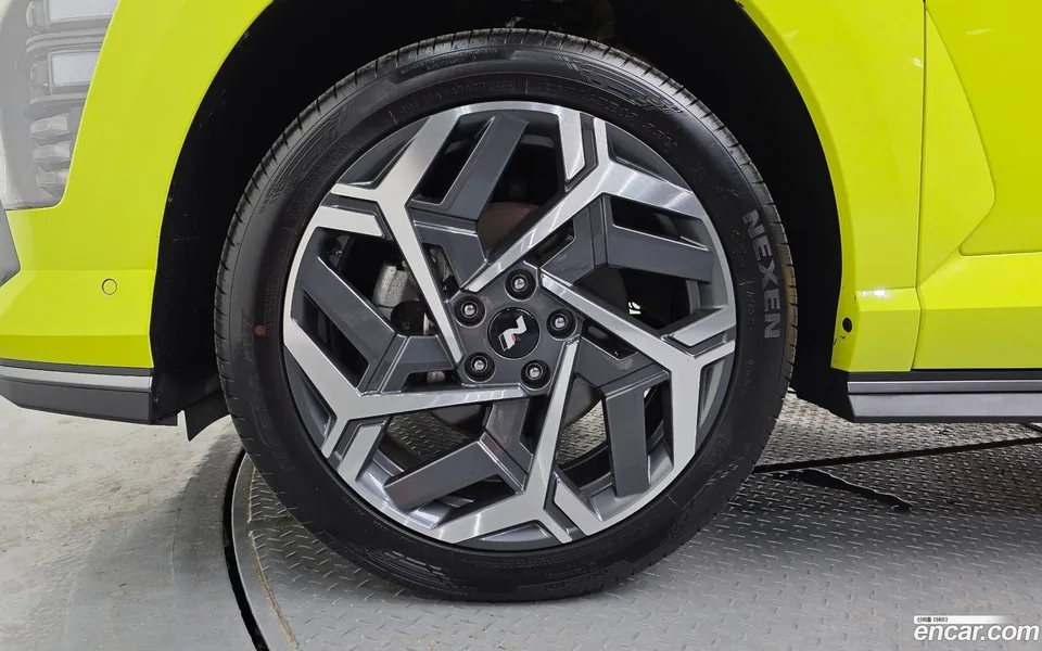 Hyundai Kona 1.6 2WD 2023 — thumbnail 2
