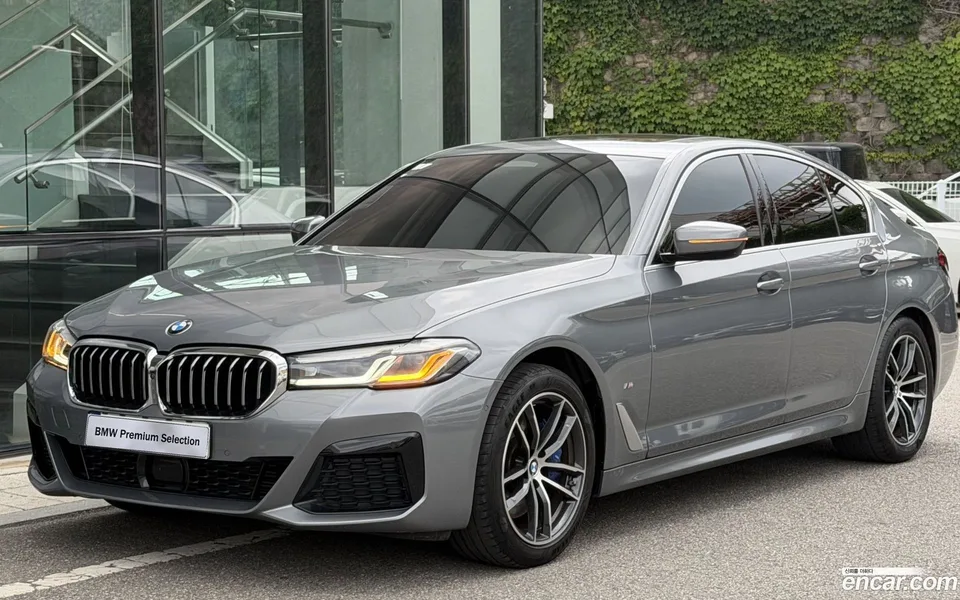 BMW 5 Series 523d M 2023 — photo 1, buy with delivery to Moscow