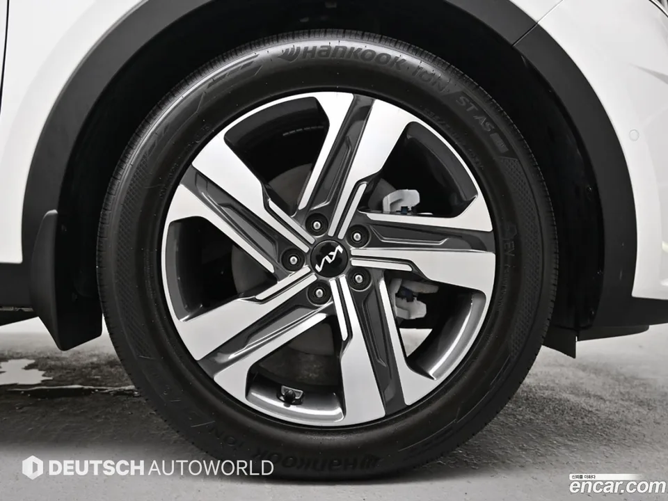 Kia Sorento HEV 1.6 2WD 2023 — thumbnail 2