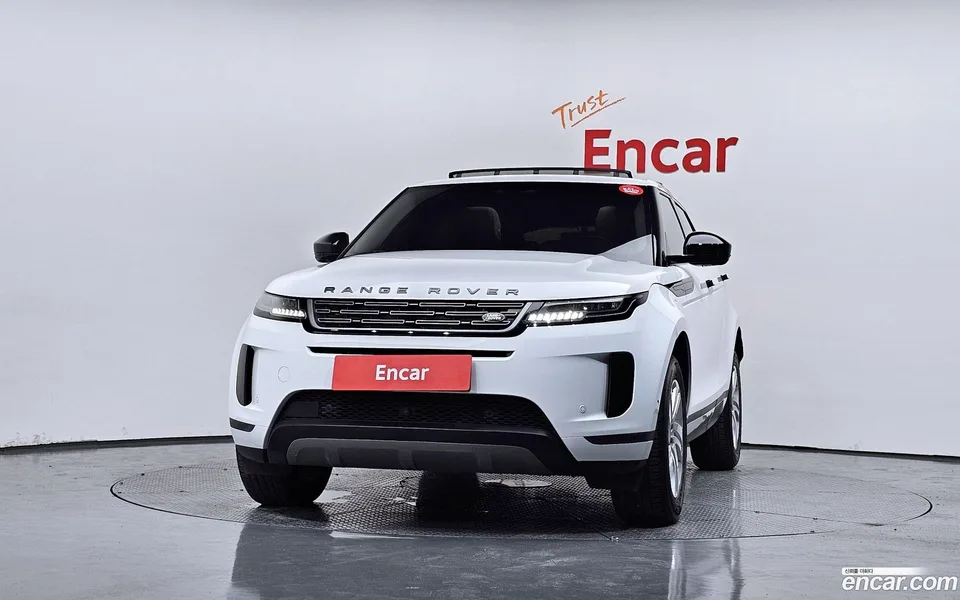 Land Rover Range Rover Evoque P250 S 2025 — thumbnail 3