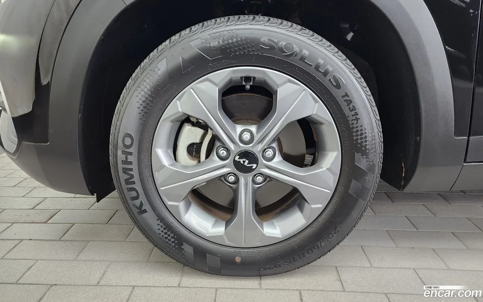 Kia Seltos 1.6 2WD 2022 — thumbnail 2