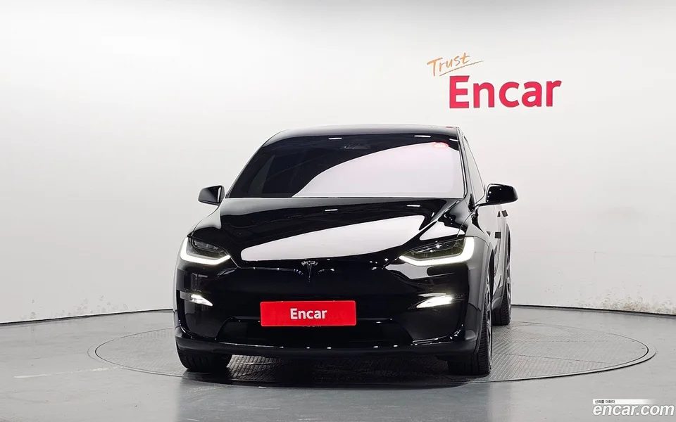 Tesla Model X AWD 2023 — thumbnail 3