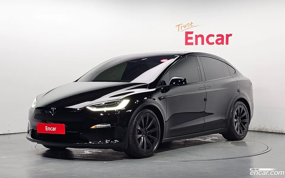 Tesla Model X AWD 2023 — photo 1, buy with delivery to Moscow