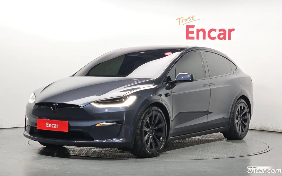 Tesla Model X AWD 2023 — photo 1, buy with delivery to Moscow