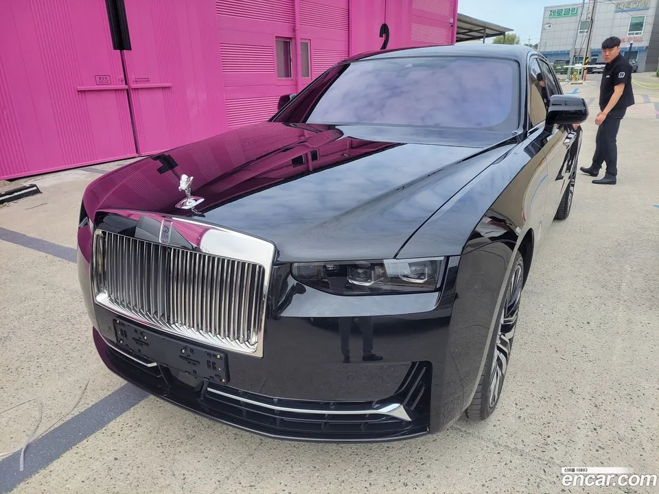 Rolls-Royce Ghost 6.7 V12 2026 — thumbnail 3