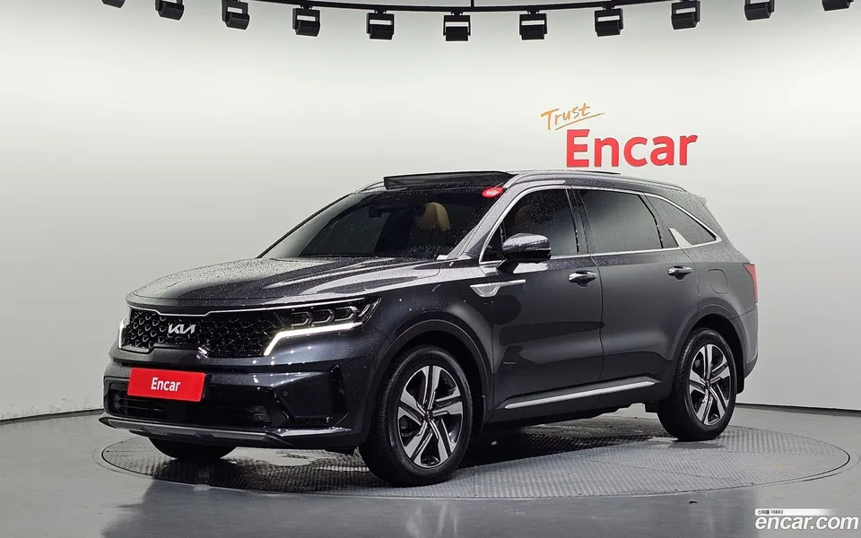 Kia Sorento HEV 1.6 2WD 2023 — photo 1, buy with delivery to Moscow