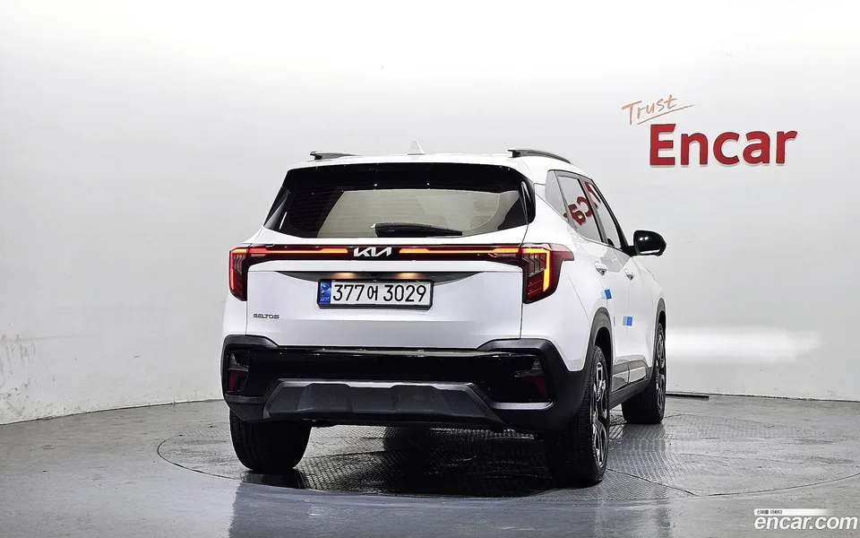 Kia Seltos 1.6 2WD 2023 — thumbnail 4