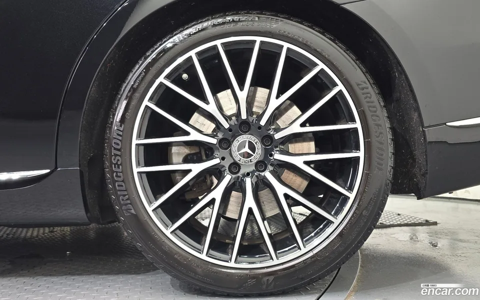 Mercedes-Benz S-Class S580L 4MATIC 2022 — thumbnail 5