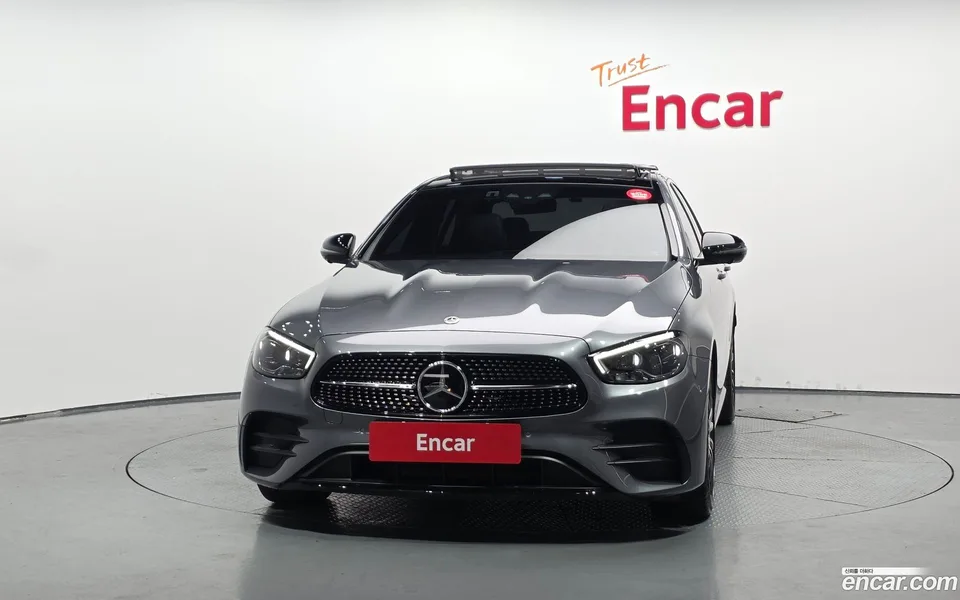 Mercedes-Benz E-Class E350 4MATIC AMG Line 2023 — thumbnail 3