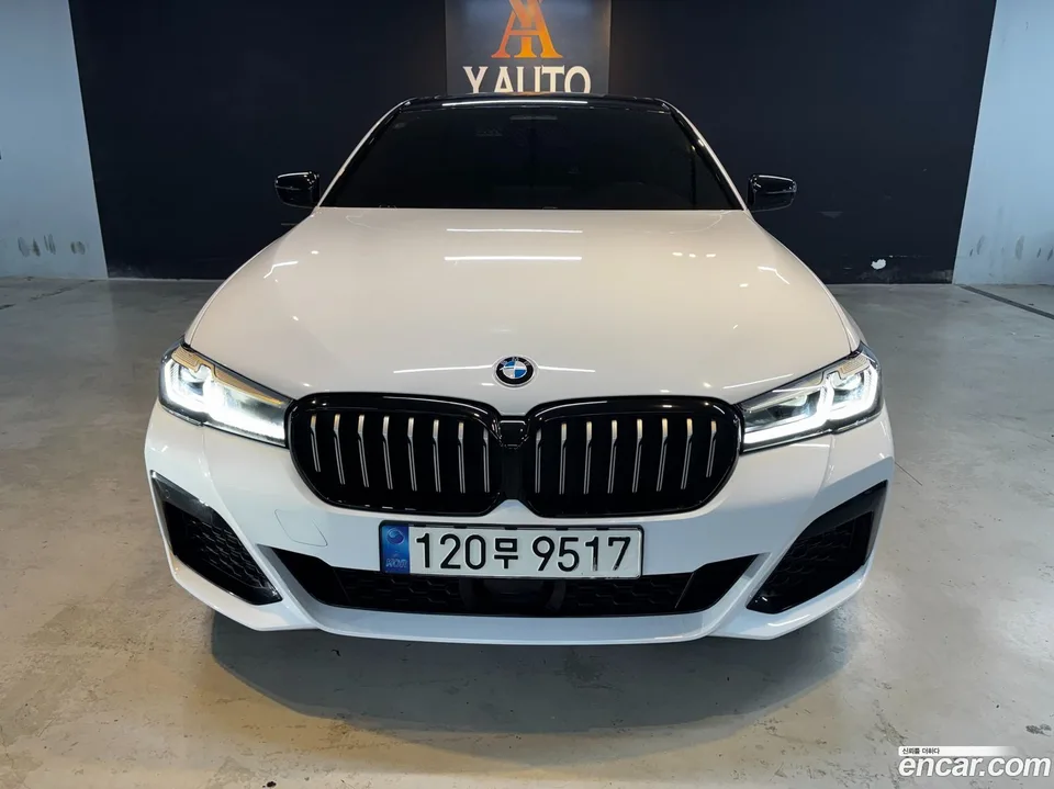 BMW 5 Series 520i M 2022 — миниатюра 3