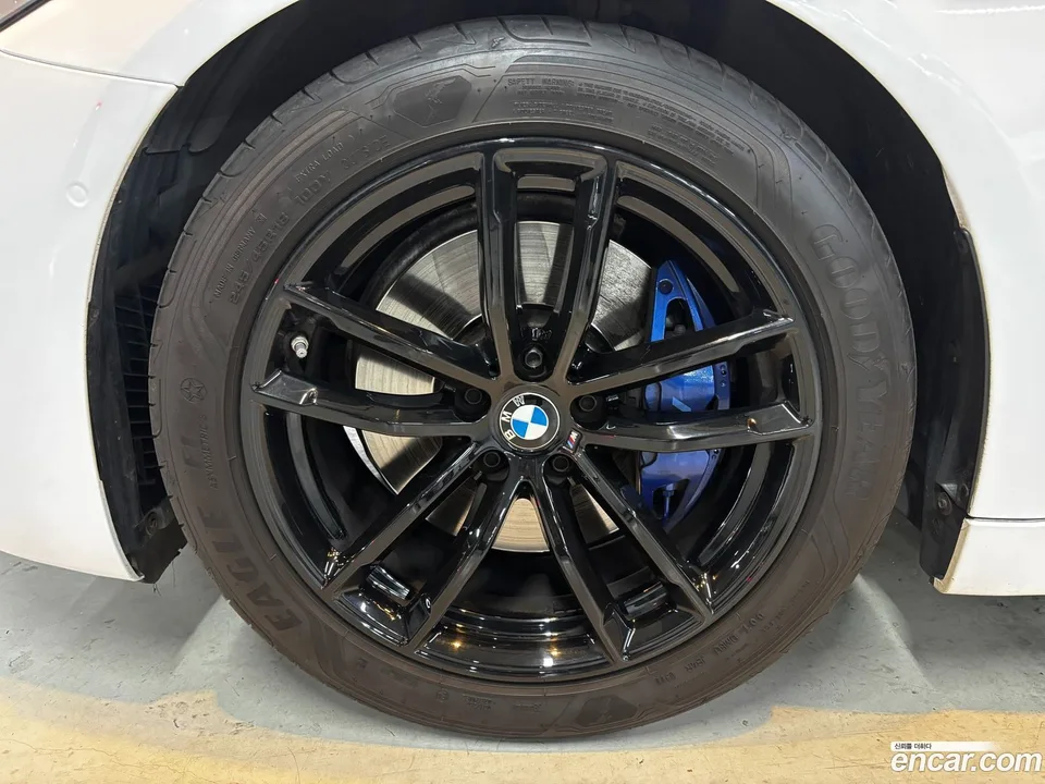 BMW 5 Series 520i M 2022 — миниатюра 5