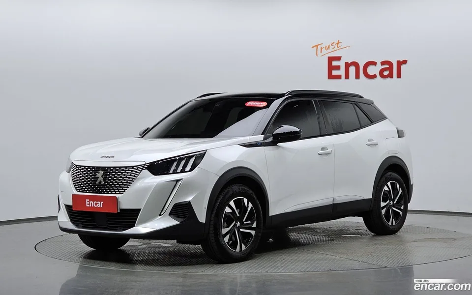 Peugeot e-2008 EV GT 2023 — photo 1, buy with delivery to Moscow