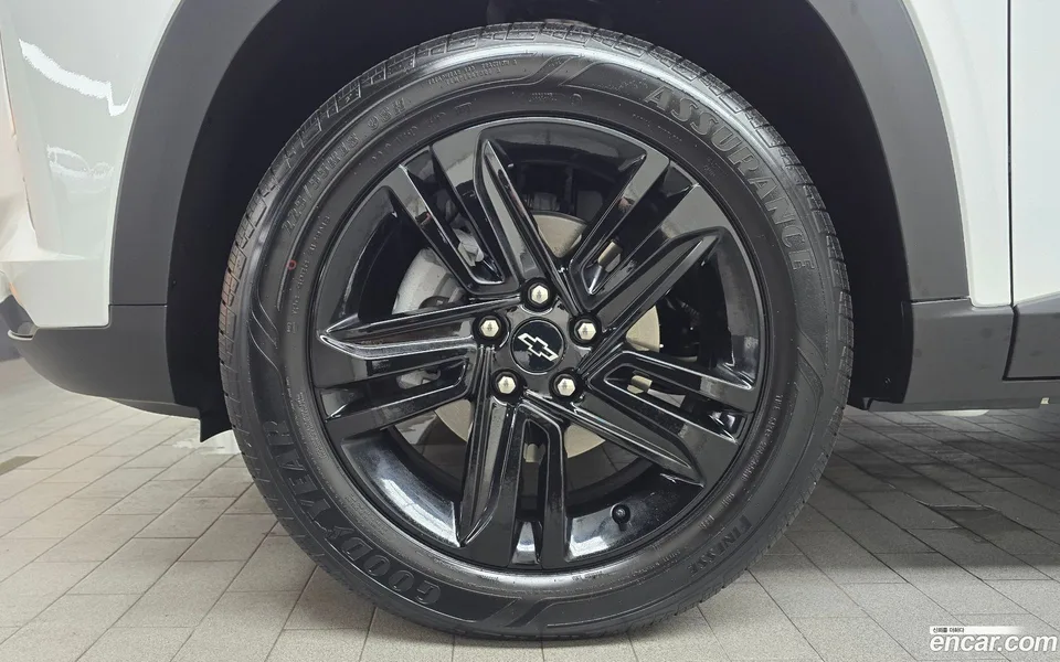 Chevrolet Trax Crossover 1.2 ACTIV 2023 — thumbnail 2
