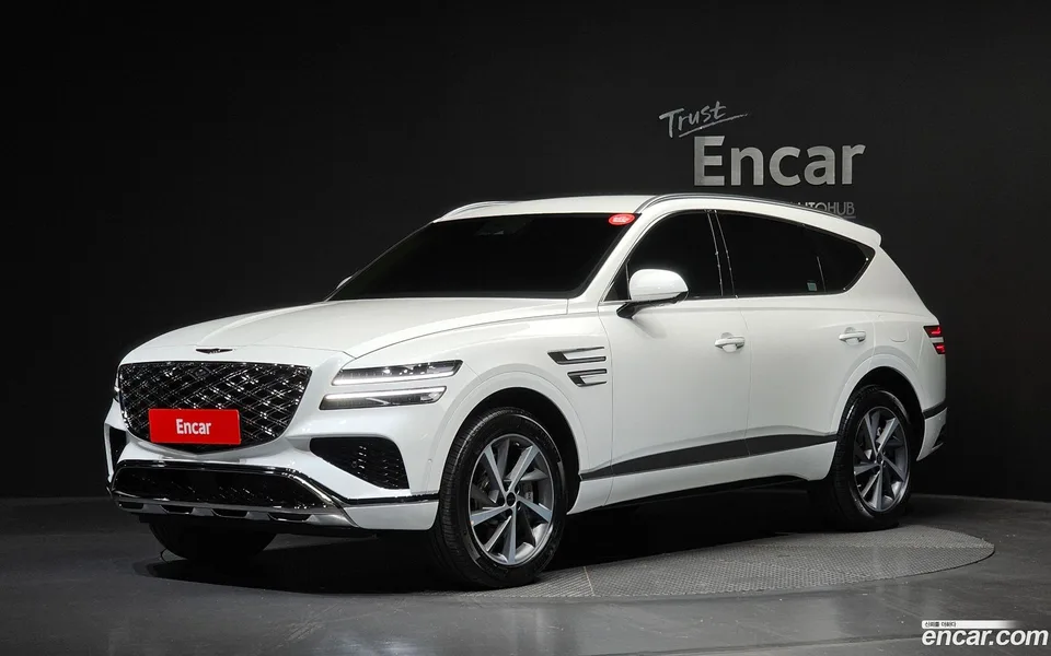 Genesis GV80 2.5T AWD 2025 — photo 1, buy with delivery to Moscow