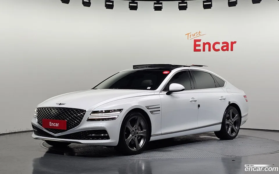 Genesis G80 2.5 AWD 2023 — photo 1, buy with delivery to Moscow