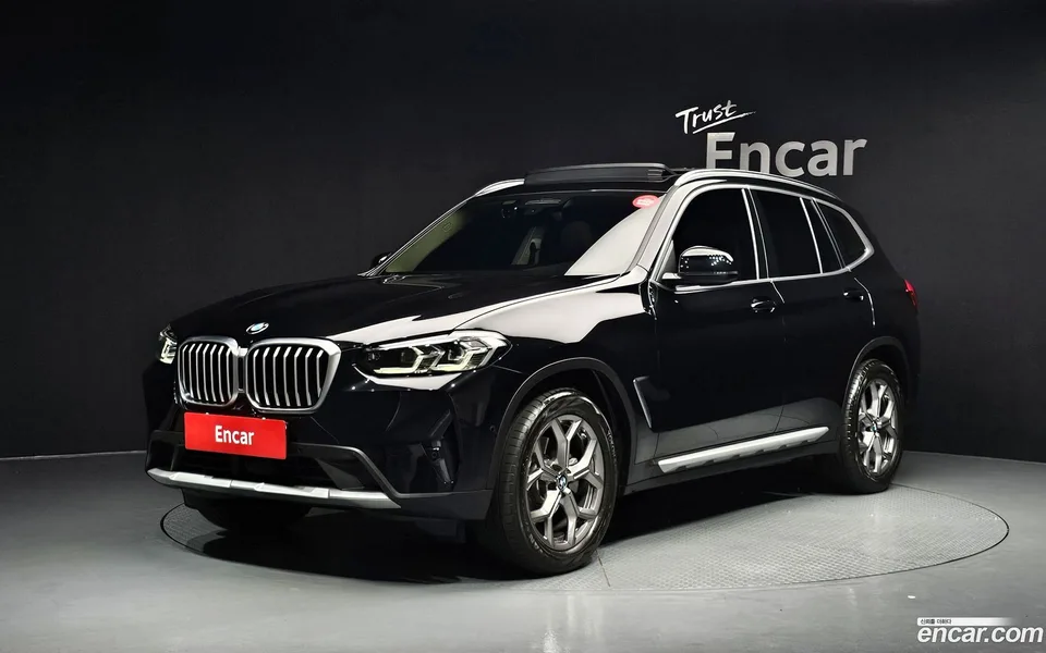 BMW X3 xDrive 20i 2022 — photo 1, buy with delivery to Moscow