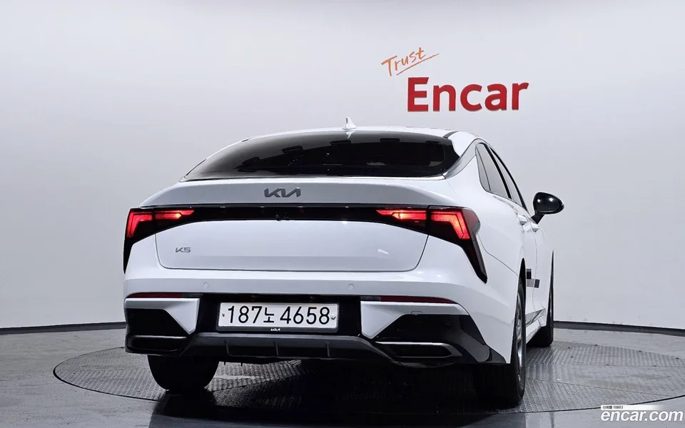Kia K5 2.0 LPi() 2024 — thumbnail 4