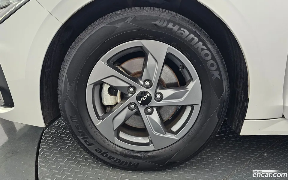 Kia K5 2.0 LPi() 2024 — thumbnail 5