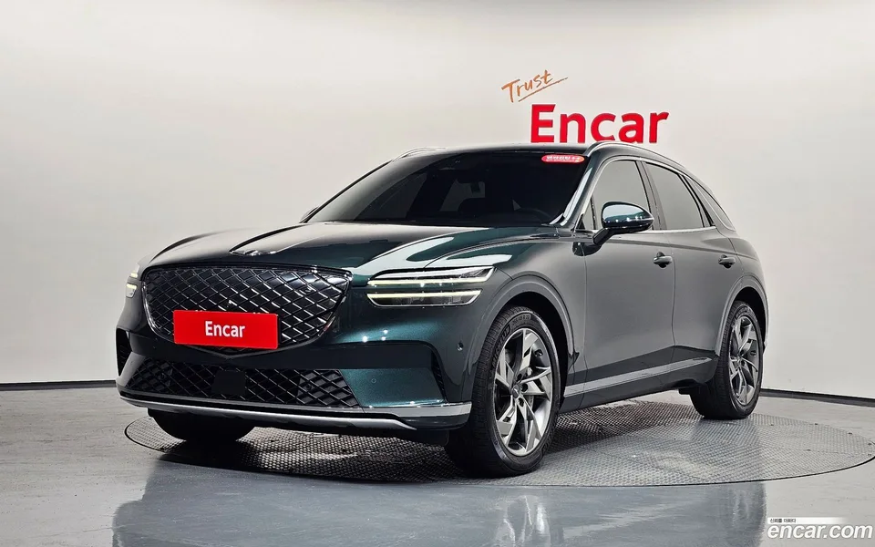Genesis Electrified GV70 e-AWD 2022 — photo 1, buy with delivery to Moscow
