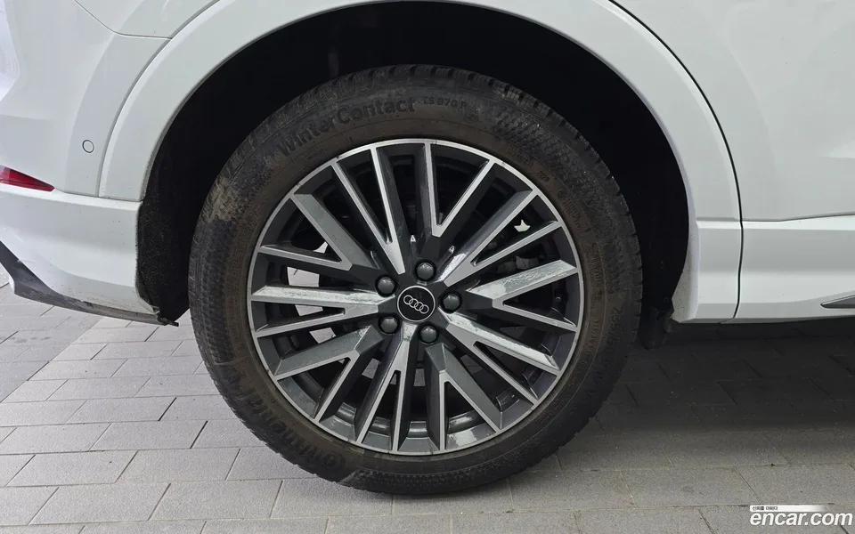 Audi Q3 35 TDI 2023 — thumbnail 2