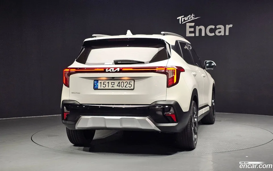 Kia Seltos 1.6 2WD 2023 — thumbnail 4