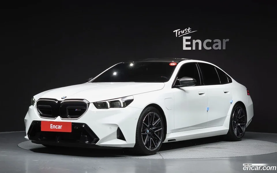 BMW M5 2025