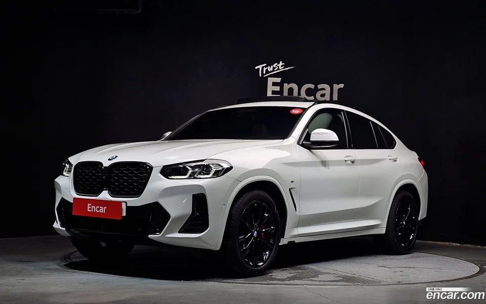 BMW X4 xDrive20i M 2025 — photo 1, buy with delivery to Moscow