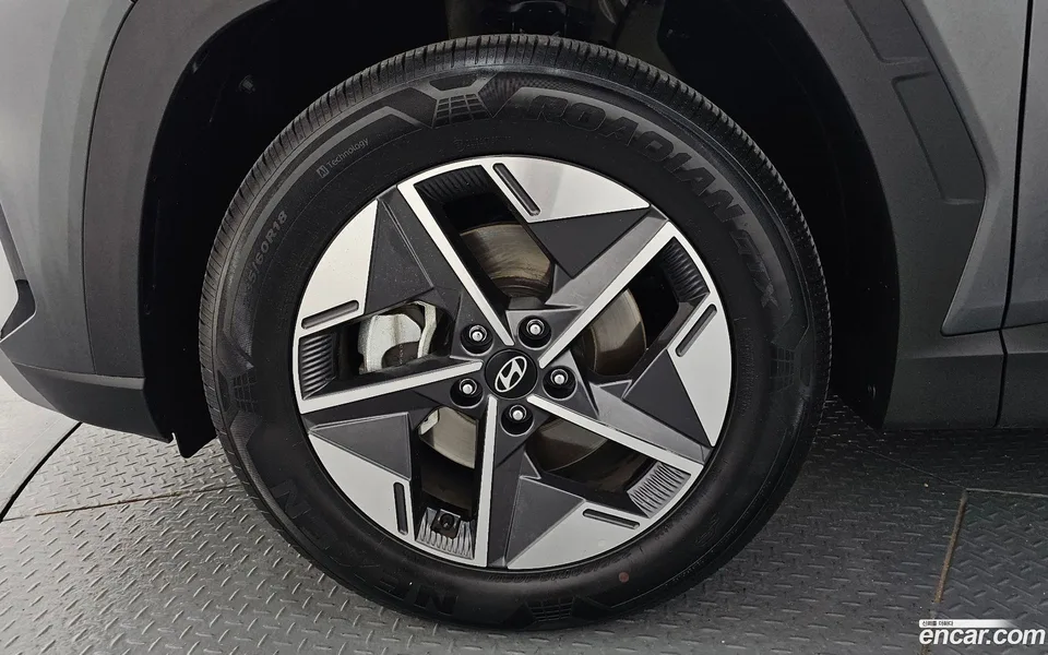 Hyundai Tucson NX4 1.6 2WD 2024 — миниатюра 2