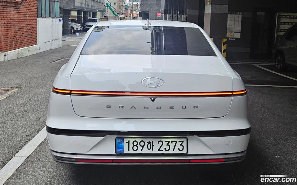 Hyundai Grandeur Hybrid 2025 — thumbnail 5